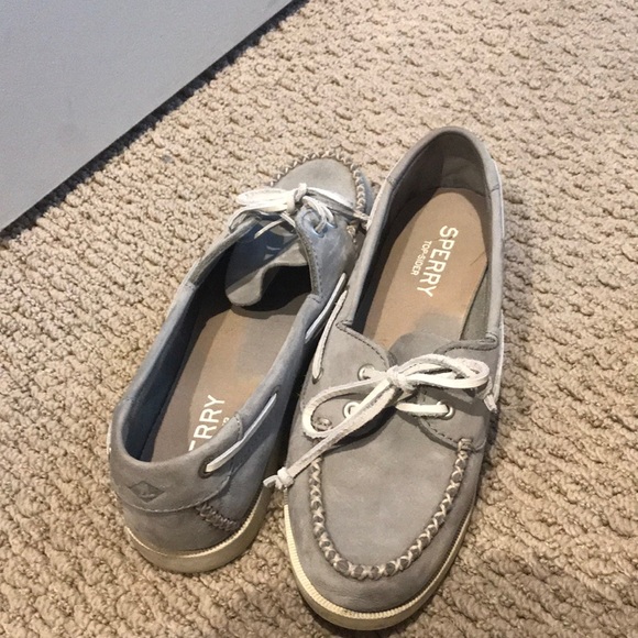 [SPERRY] EUC SUEDE light grey/gray - Picture 3 of 4